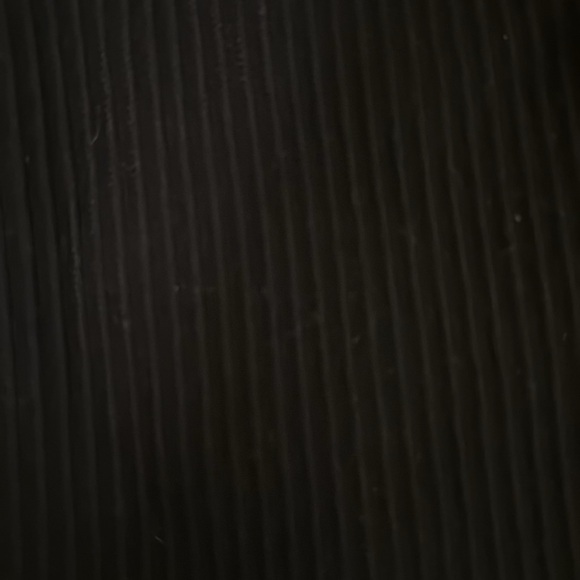 Black ribbed tank top
-size small
-never been worn
-fits like a medium - Picture 3 of 4